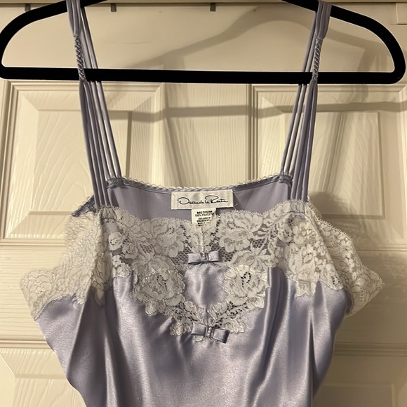 💜PRICE DROP💜 “VINTAGE OSCAR de la RENTRA” BRIDAL SET🤍ROBE-S,NIGHTIE-M GORG🩷 - Picture 2 of 9